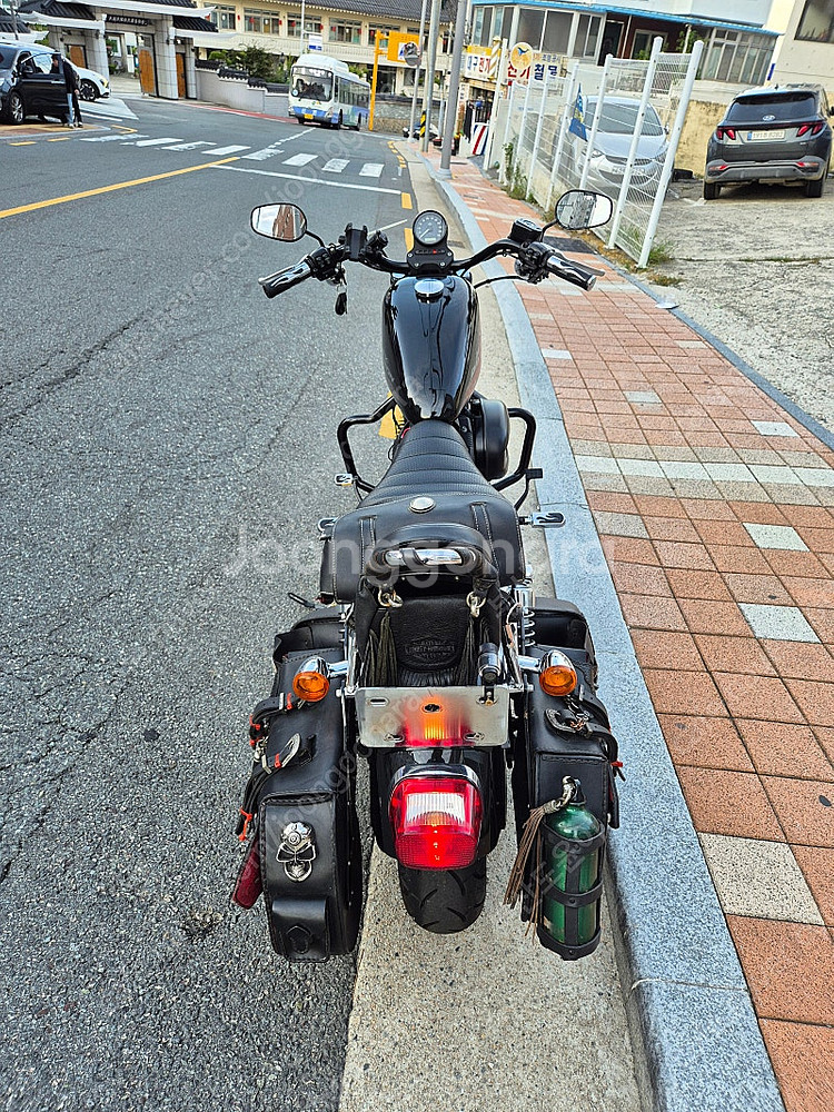 할리데이비슨 아이언883R--3